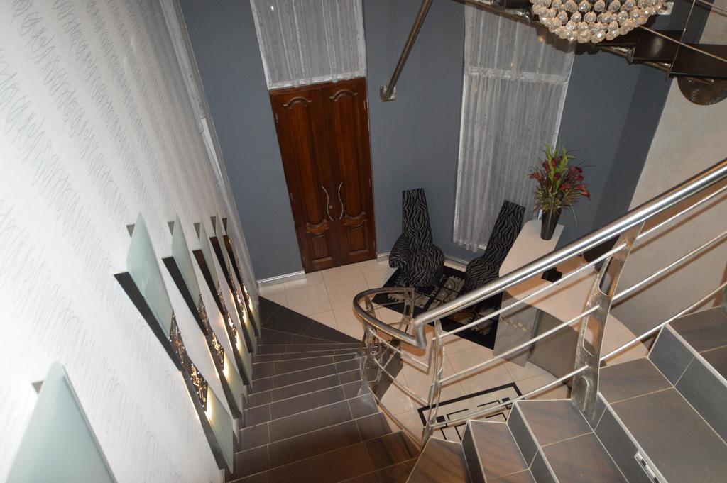 Kiwara Guesthouse Johannesburg Exterior photo