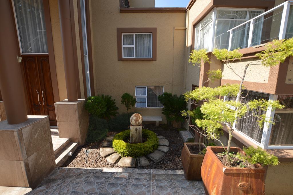Kiwara Guesthouse Johannesburg Exterior photo